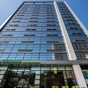 Отель Wingate By Wyndham Long Island, Нью-Йорк