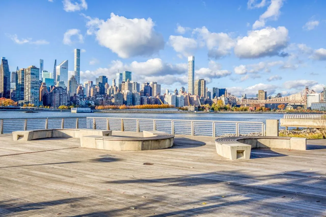 Lic 2Br W Wd Elevator Doorman Nr E River Nyc-766 New York Lägenhet